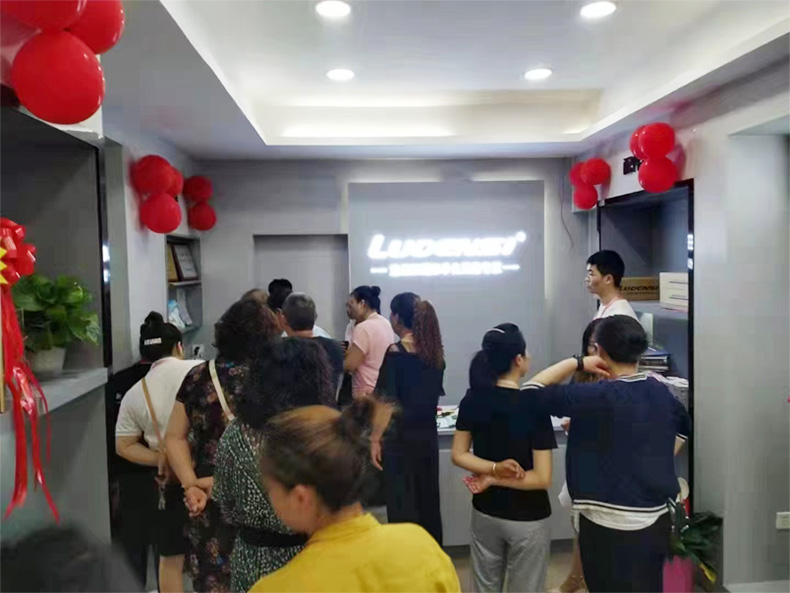 洛恩斯全屋净水四川内江旗舰店开业大吉